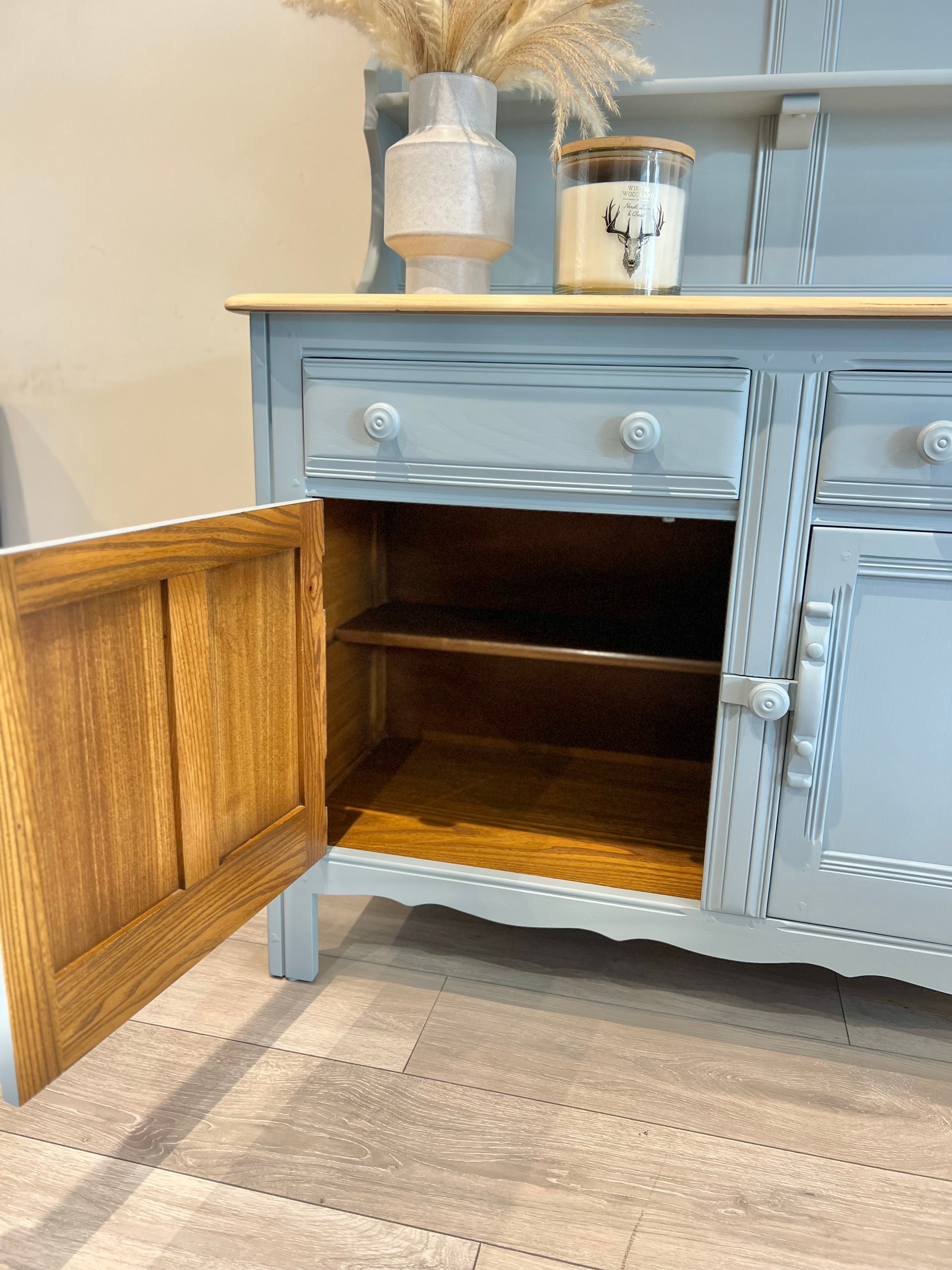 Welsh Dresser – Elegant Storage with Heritage Style